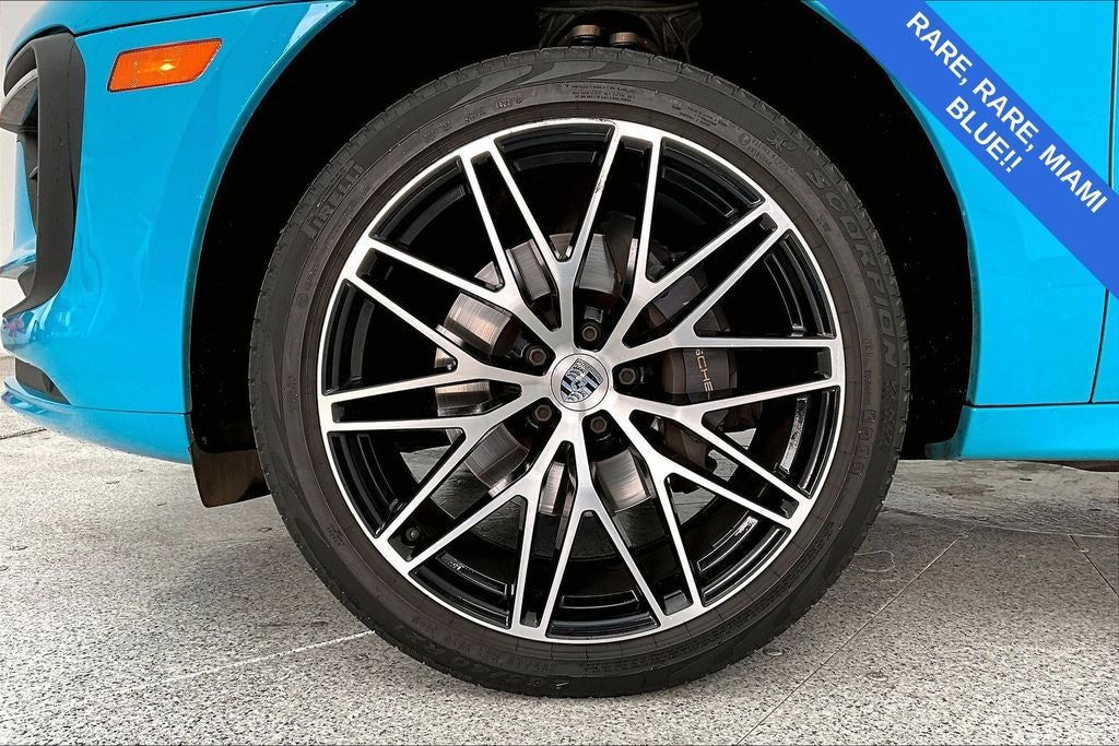 2022 Porsche Macan Base