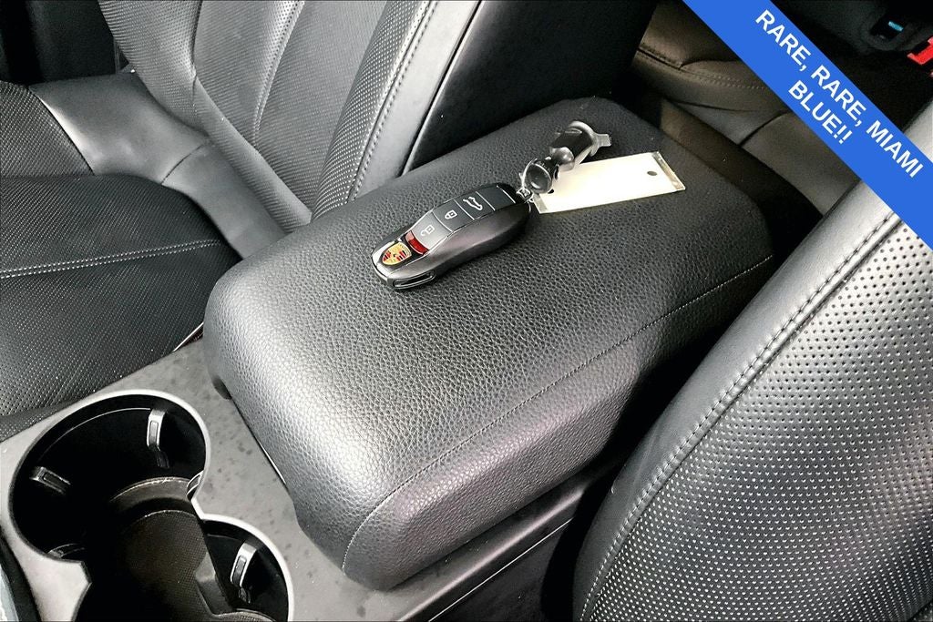 2022 Porsche Macan Base