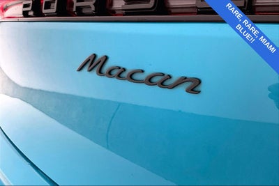 2022 Porsche Macan Base