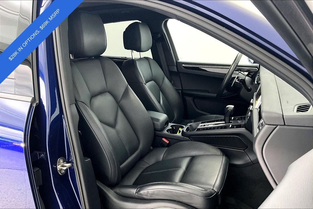 2023 Porsche Macan Base