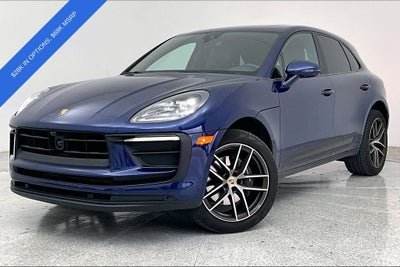 2023 Porsche Macan Base