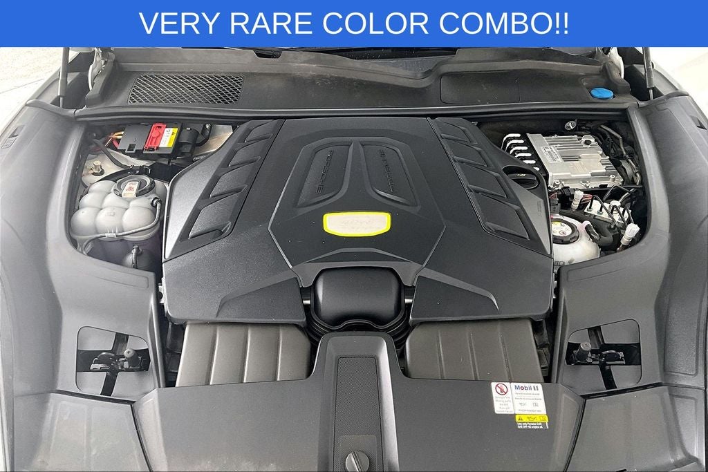 2022 Porsche Cayenne E-Hybrid Turbo S