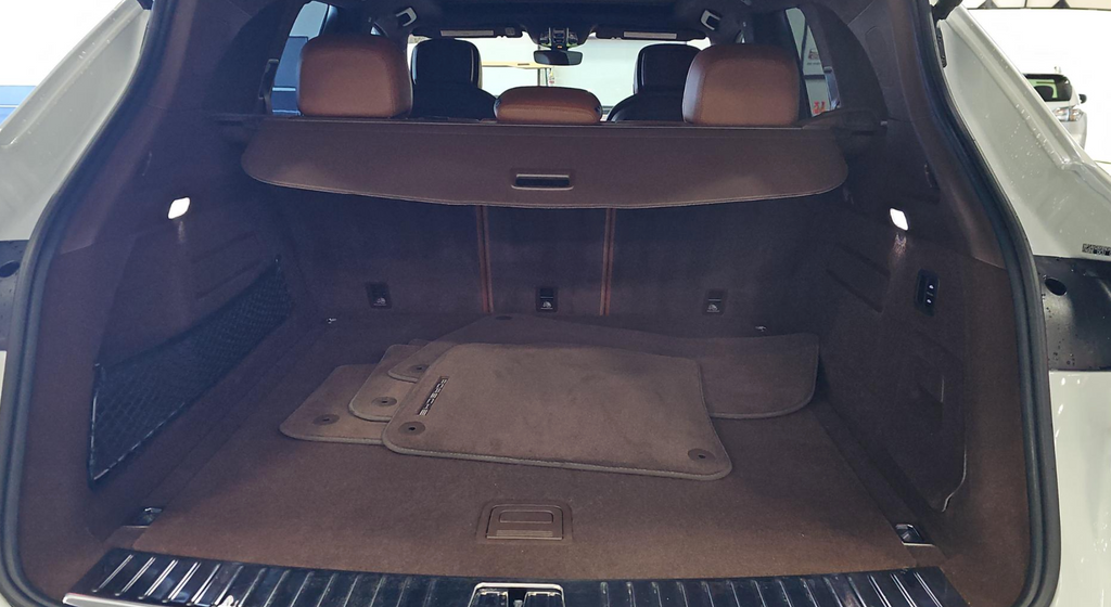 2022 Porsche Cayenne E-Hybrid Turbo S