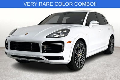 2022 Porsche Cayenne E-Hybrid Turbo S