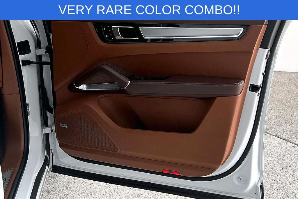 2022 Porsche Cayenne E-Hybrid Turbo S