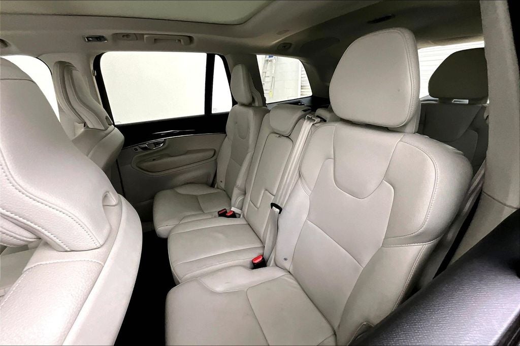 2019 Volvo XC90 T5 Momentum