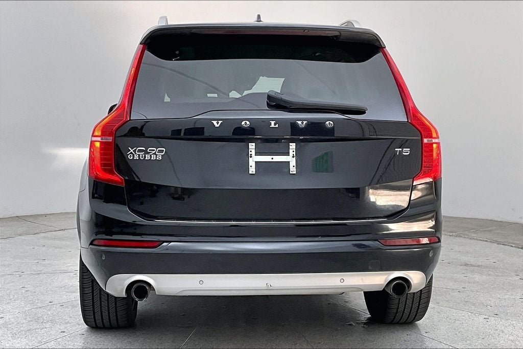 2019 Volvo XC90 T5 Momentum