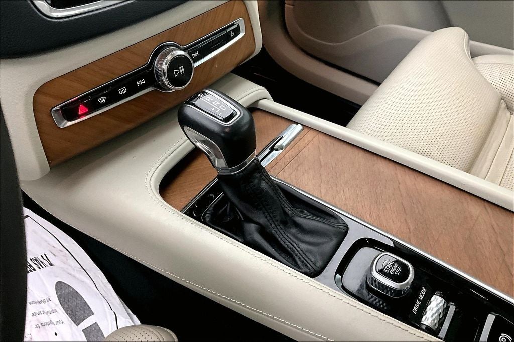 2020 Volvo XC90 T6 Inscription