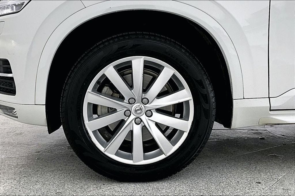 2018 Volvo XC90 T6 Momentum