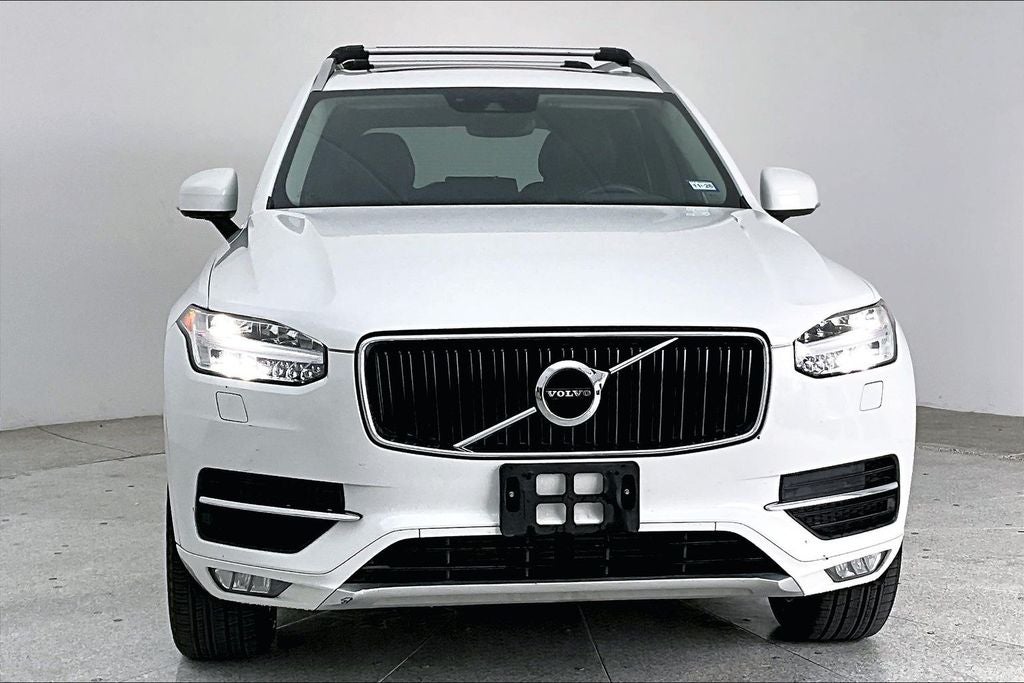2018 Volvo XC90 T6 Momentum