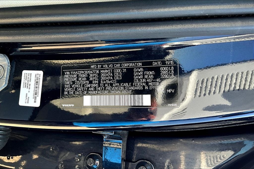 2016 Volvo XC90 T6 Momentum