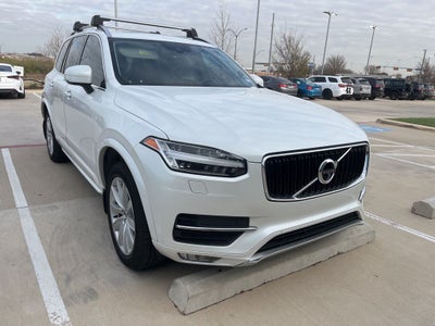 2016 Volvo XC90 T6 Momentum