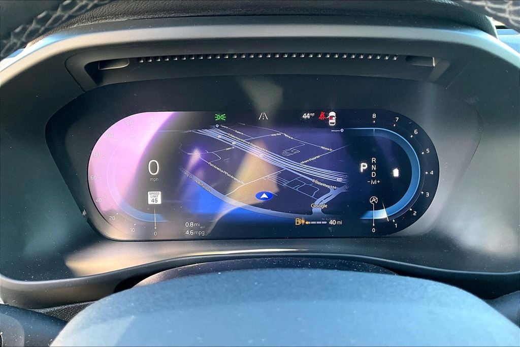 2023 Volvo XC40 B4 Plus Bright Theme