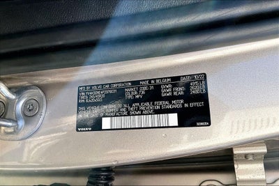 2023 Volvo XC40 B4 Plus Bright Theme