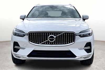 2023 Volvo XC60 B5 Ultimate Bright Theme