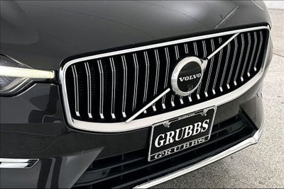 2023 Volvo XC60 B5 Ultimate Bright Theme