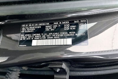 2023 Volvo XC60 B5 Ultimate Bright Theme