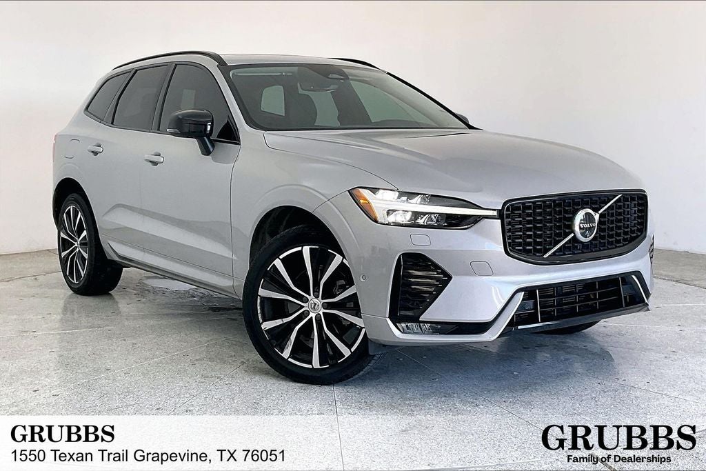 2024 Volvo XC60 B5 Plus Dark Theme