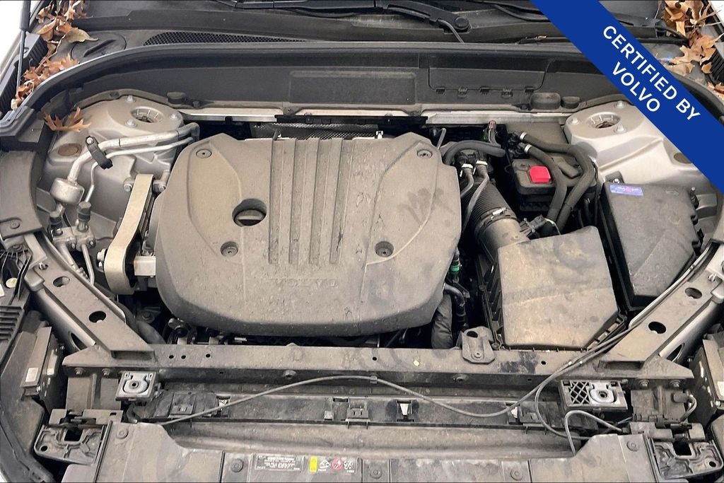 2024 Volvo XC60 B5 Plus Dark Theme