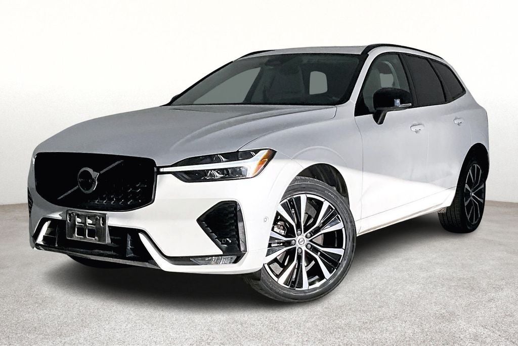 2024 Volvo XC60 B5 Ultimate Dark Theme