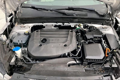 2023 Volvo XC40 B5 Plus Bright Theme