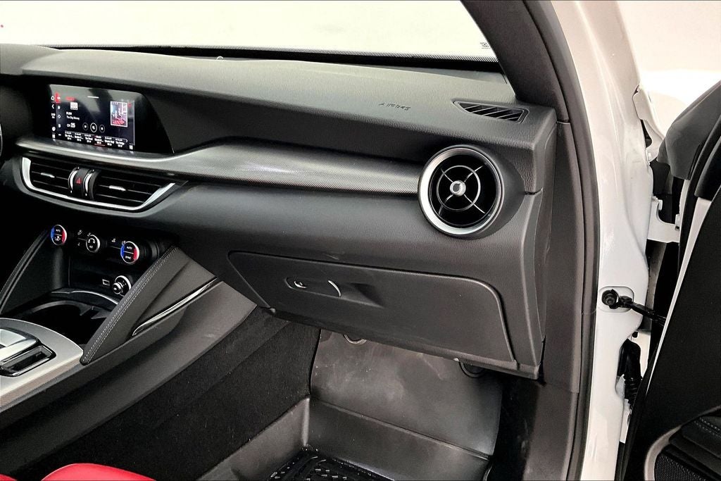 2025 Alfa Romeo Stelvio Veloce