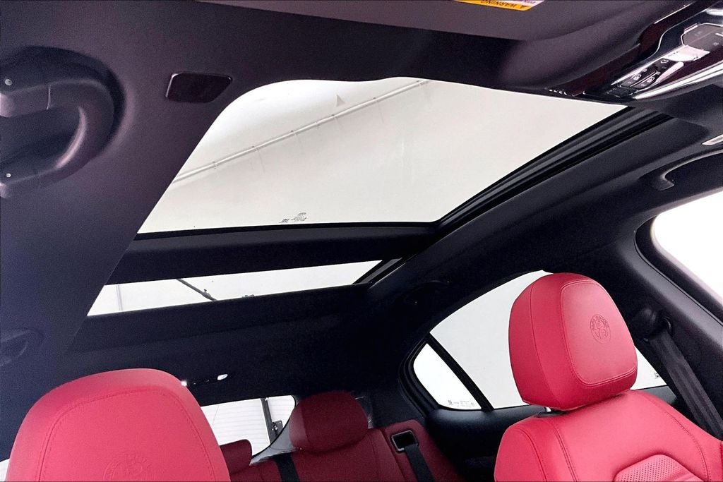 2025 Alfa Romeo Stelvio Veloce