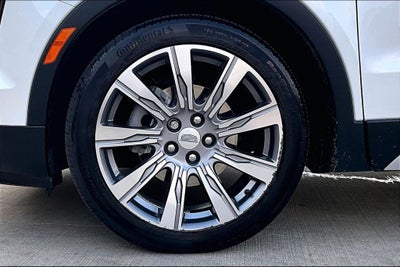 2022 Cadillac XT4 Premium Luxury