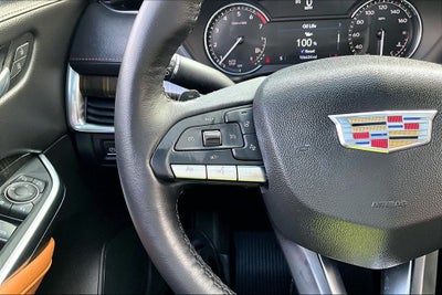 2022 Cadillac XT4 Premium Luxury