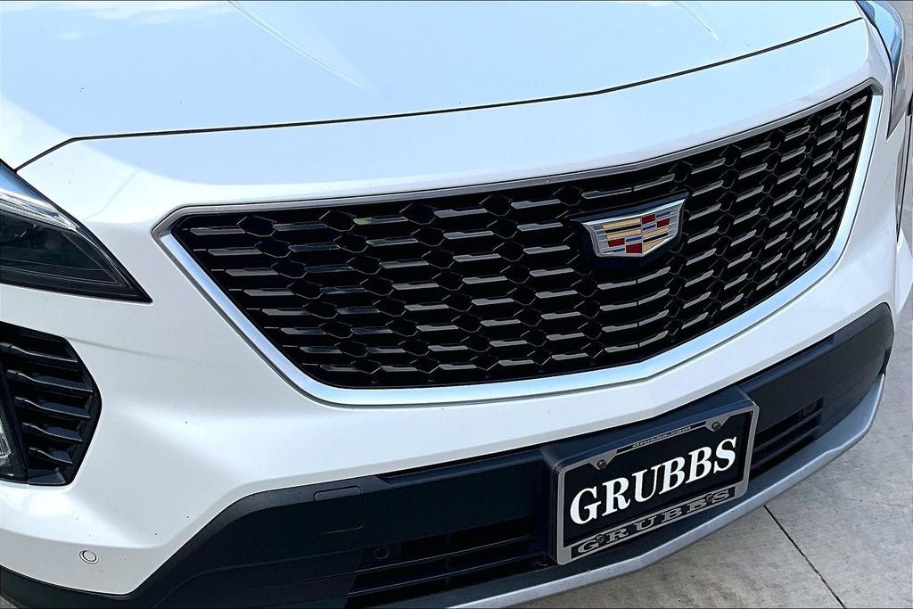 2022 Cadillac XT4 Premium Luxury