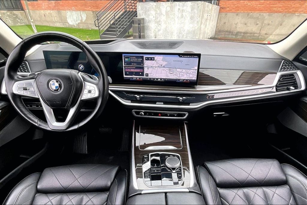 2024 BMW X7 xDrive40i