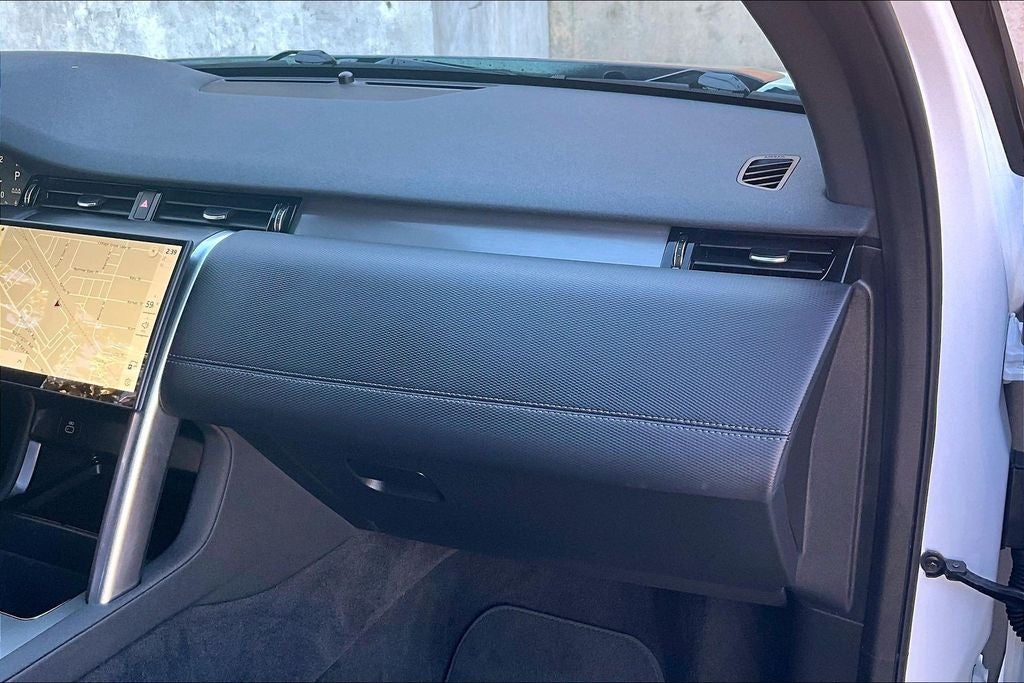 2024 Land Rover Discovery Sport SE