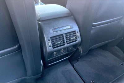 2024 Land Rover Discovery Sport SE