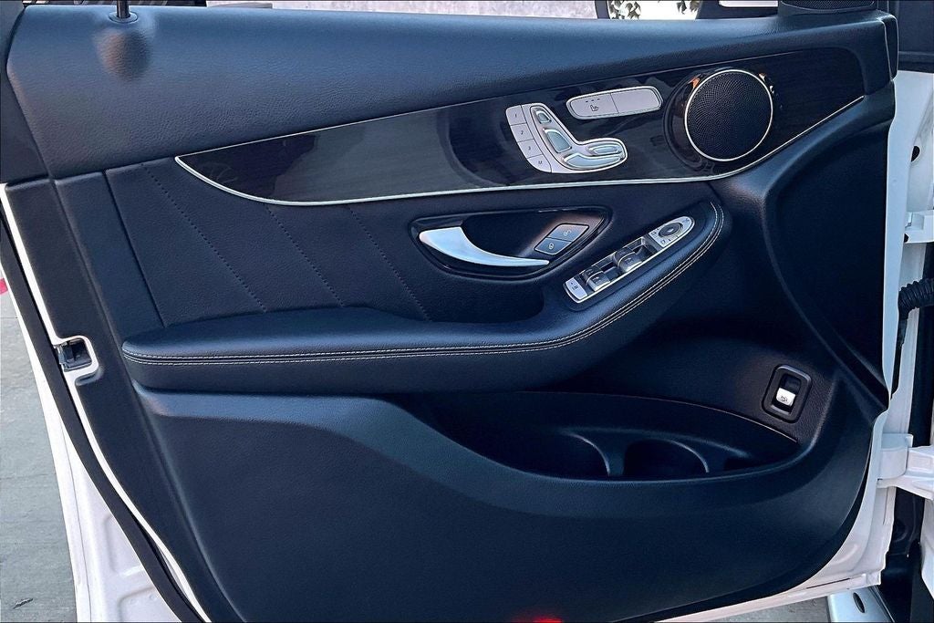 2022 Mercedes-Benz GLC GLC 300