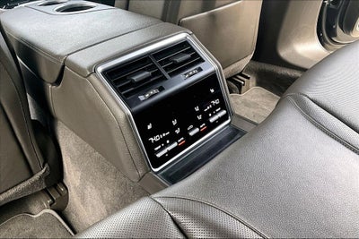 2023 Porsche Panamera Platinum Edition