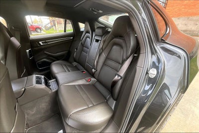 2023 Porsche Panamera Platinum Edition