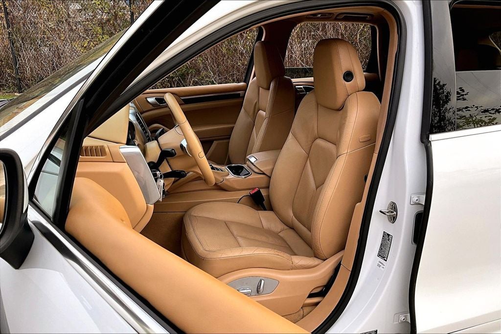 2012 Porsche Cayenne Base