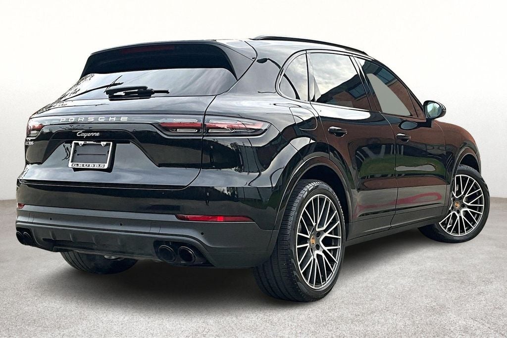 2023 Porsche Cayenne Platinum Edition