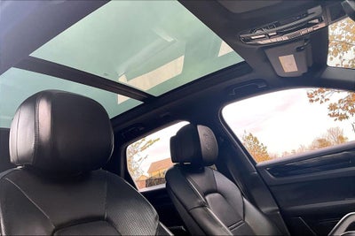 2023 Porsche Cayenne Platinum Edition