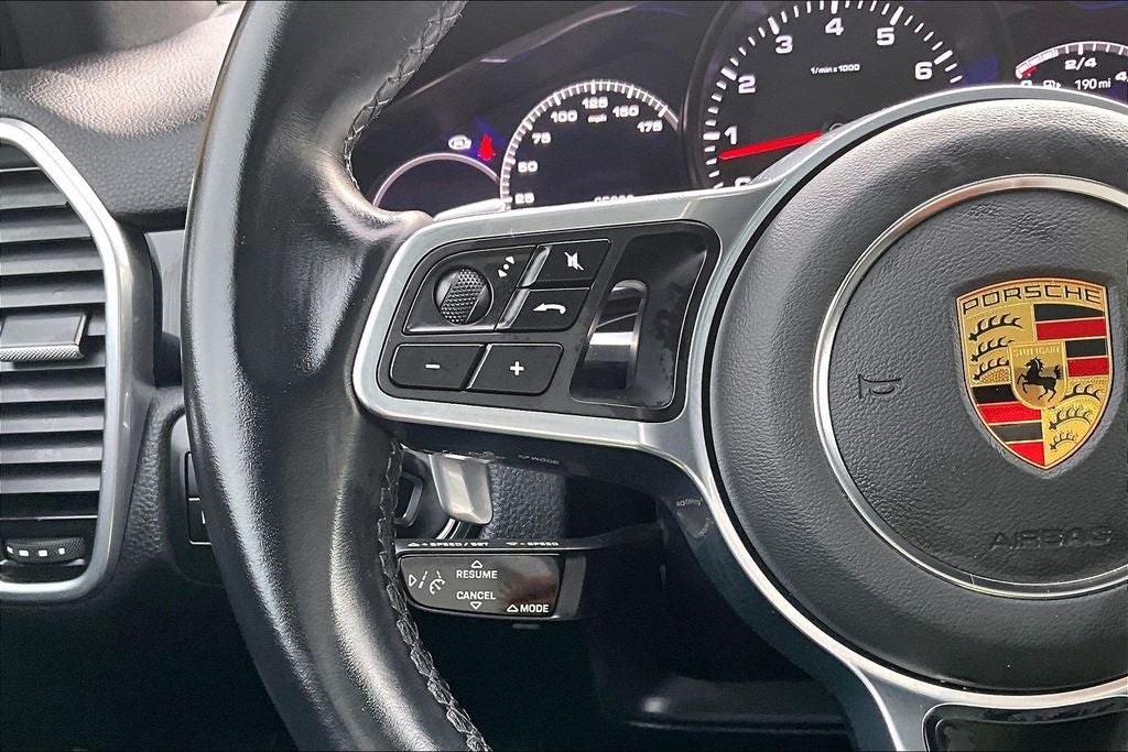 2023 Porsche Cayenne Platinum Edition