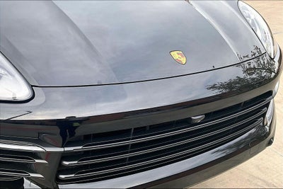 2023 Porsche Cayenne Platinum Edition