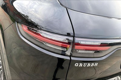 2023 Porsche Cayenne Platinum Edition