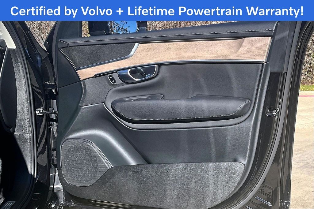 2025 Volvo XC90 B6 Plus 7-Seater 2025.5