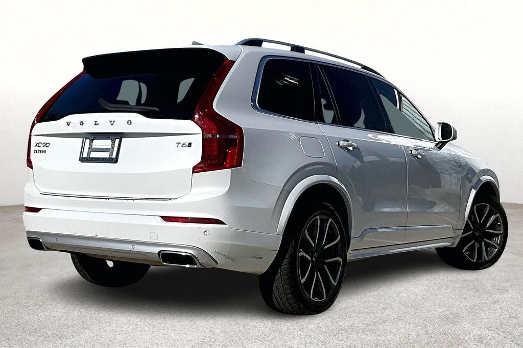 2019 Volvo XC90 T6 Momentum