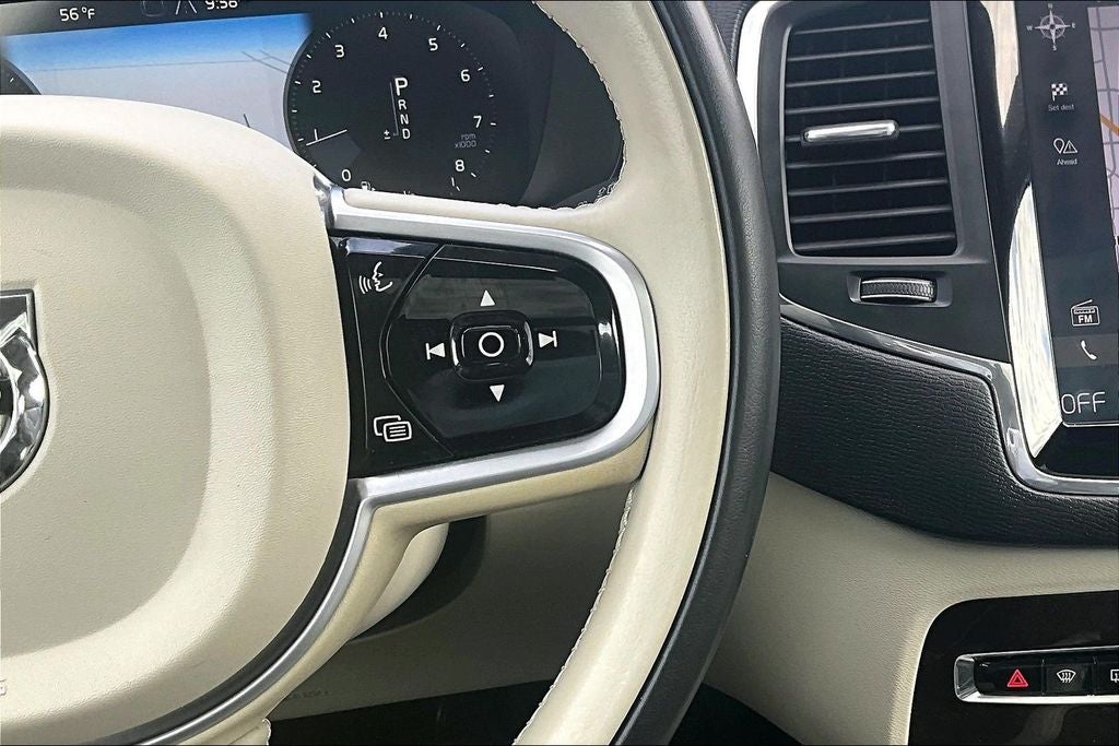 2019 Volvo XC90 T6 Momentum