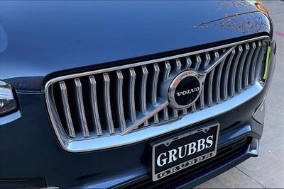 2023 Volvo XC90 B5 Plus