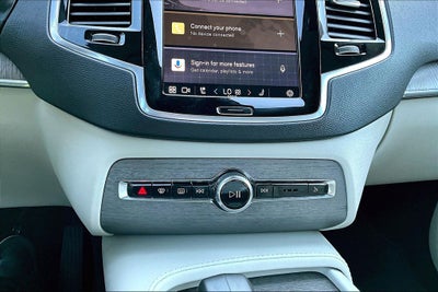 2023 Volvo XC90 B5 Plus