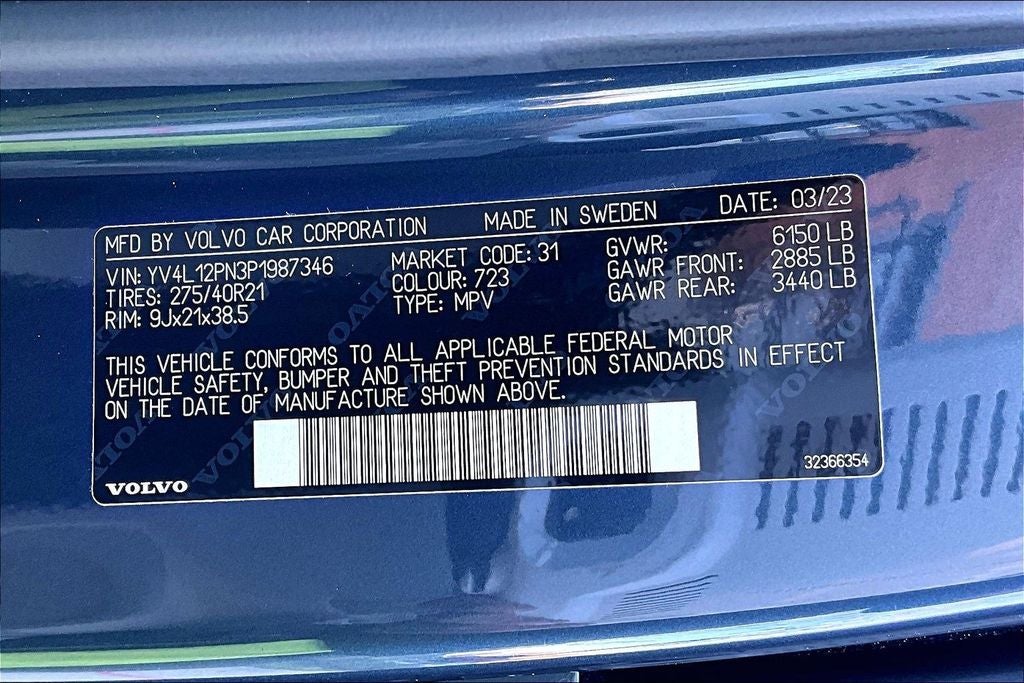 2023 Volvo XC90 B5 Plus