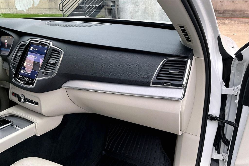 2023 Volvo XC90 B5 Core