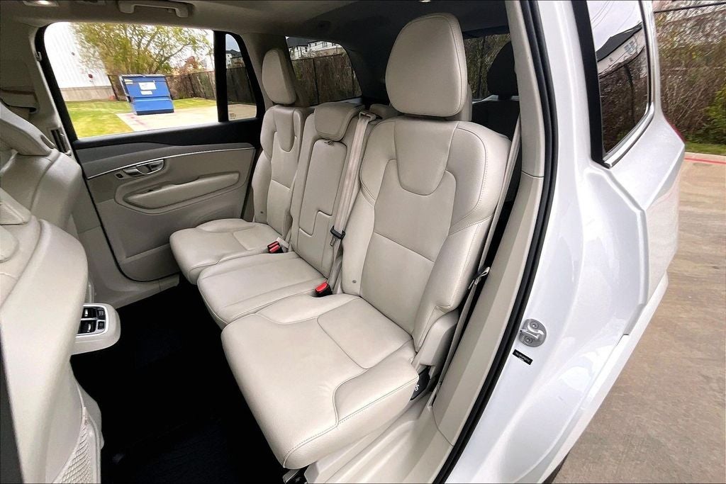 2023 Volvo XC90 B5 Core